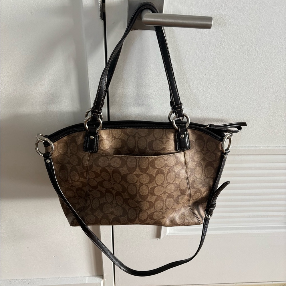 Coach Beige Signature Vintage Coated Canvas Shoulder Bag with Crossbody Strap - Picture 3 of 7